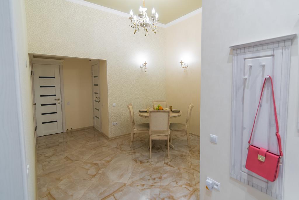 Vip Apartment In The Very Center Of Odessa With Sea View Luaran gambar